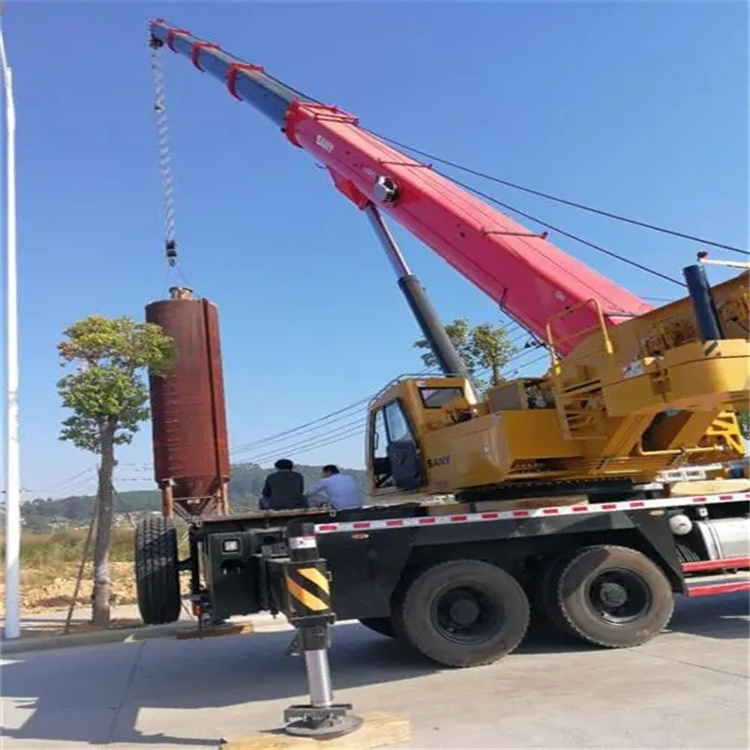 西充专业吊车租赁多少钱